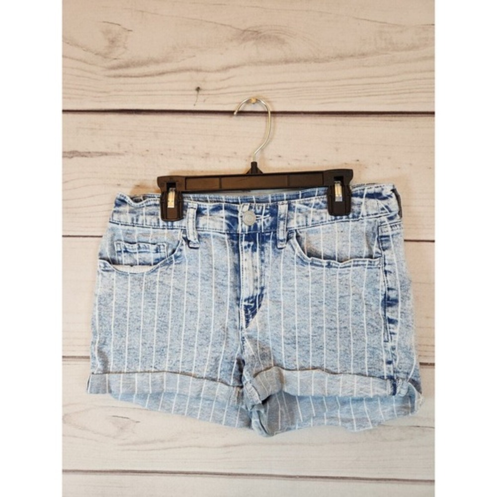 So Women's Low Rise Favorite Shortie Striped Denim Jean Causal Shorts Size 9